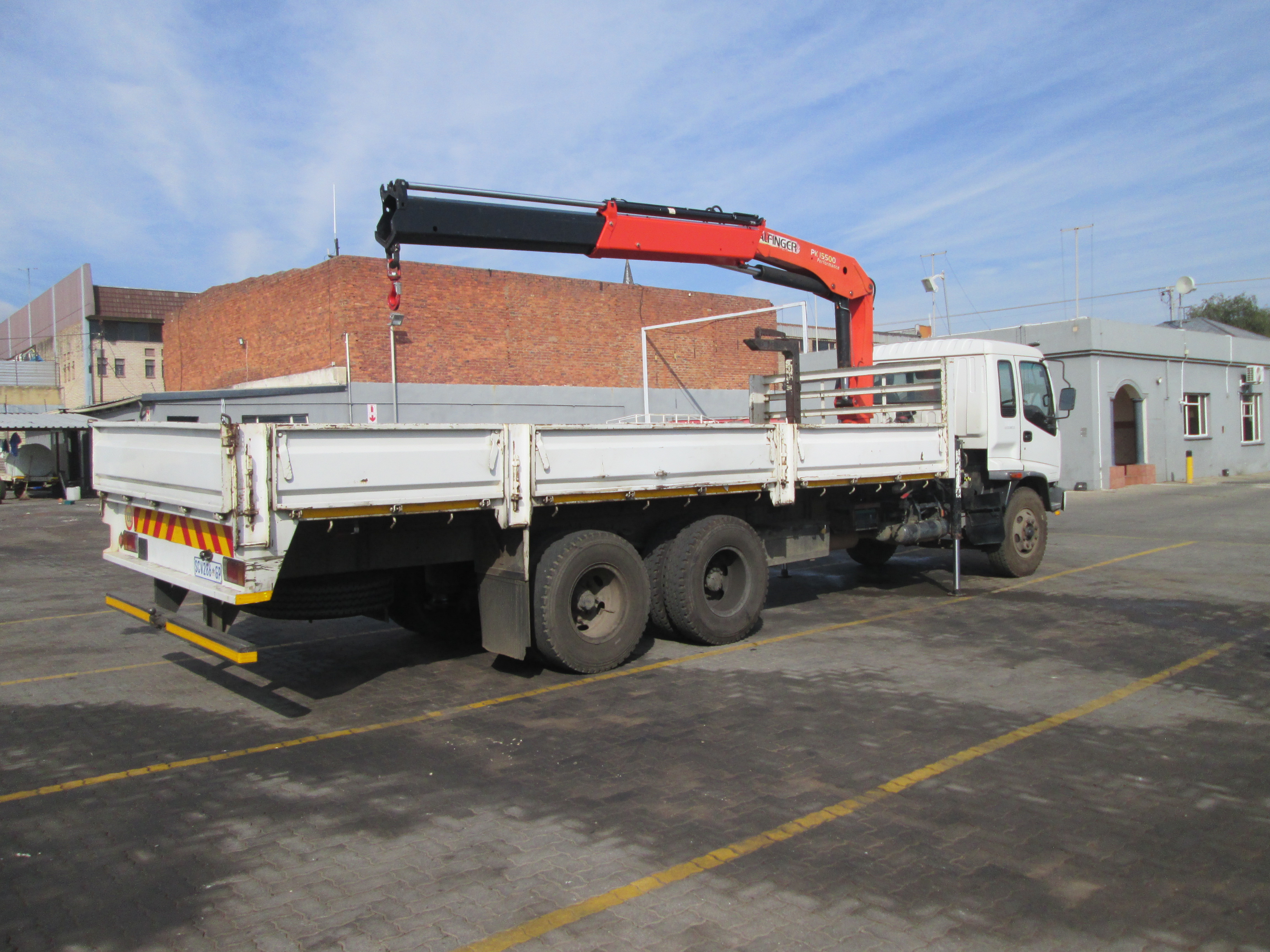 2005 ISUZU FTM1200 12TON DROPSIDE WITH PK15500 CRANE 603317KM - Image 14