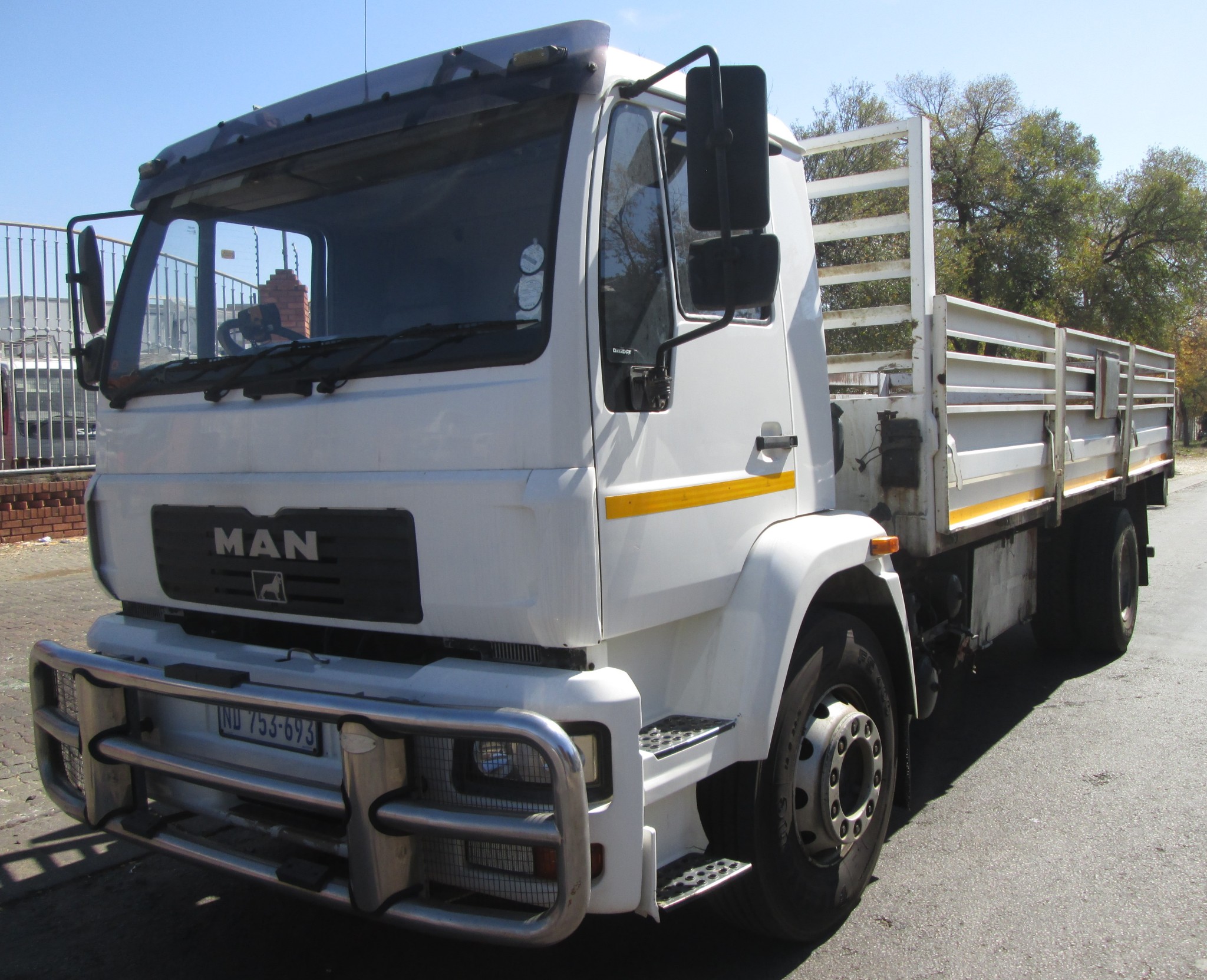 2013 MAN 15-220 8TON DROPSIDE BODY - Image 3