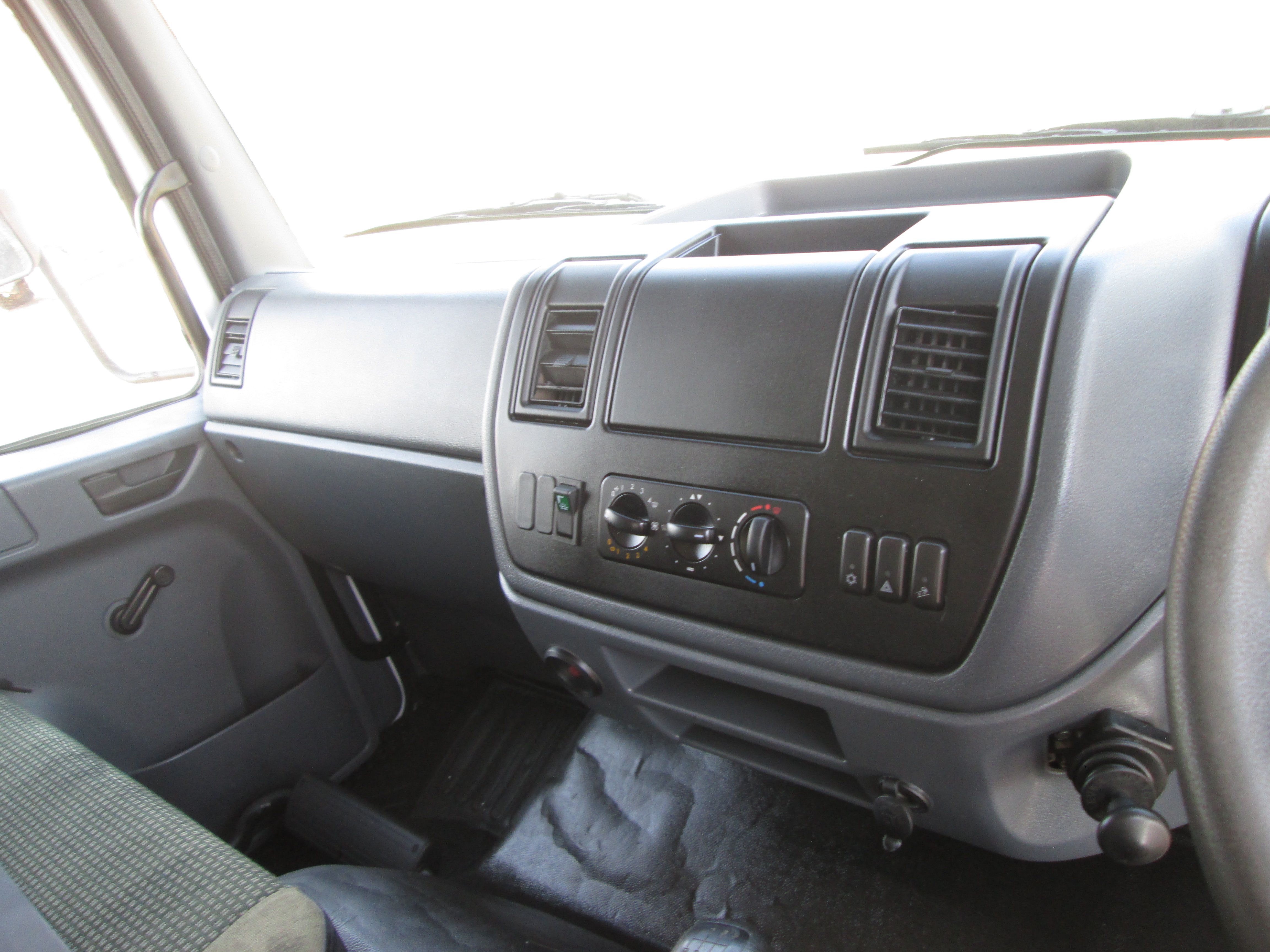 2018 FUSO FJ16-230 13CUBE COMPACTOR - Image 12