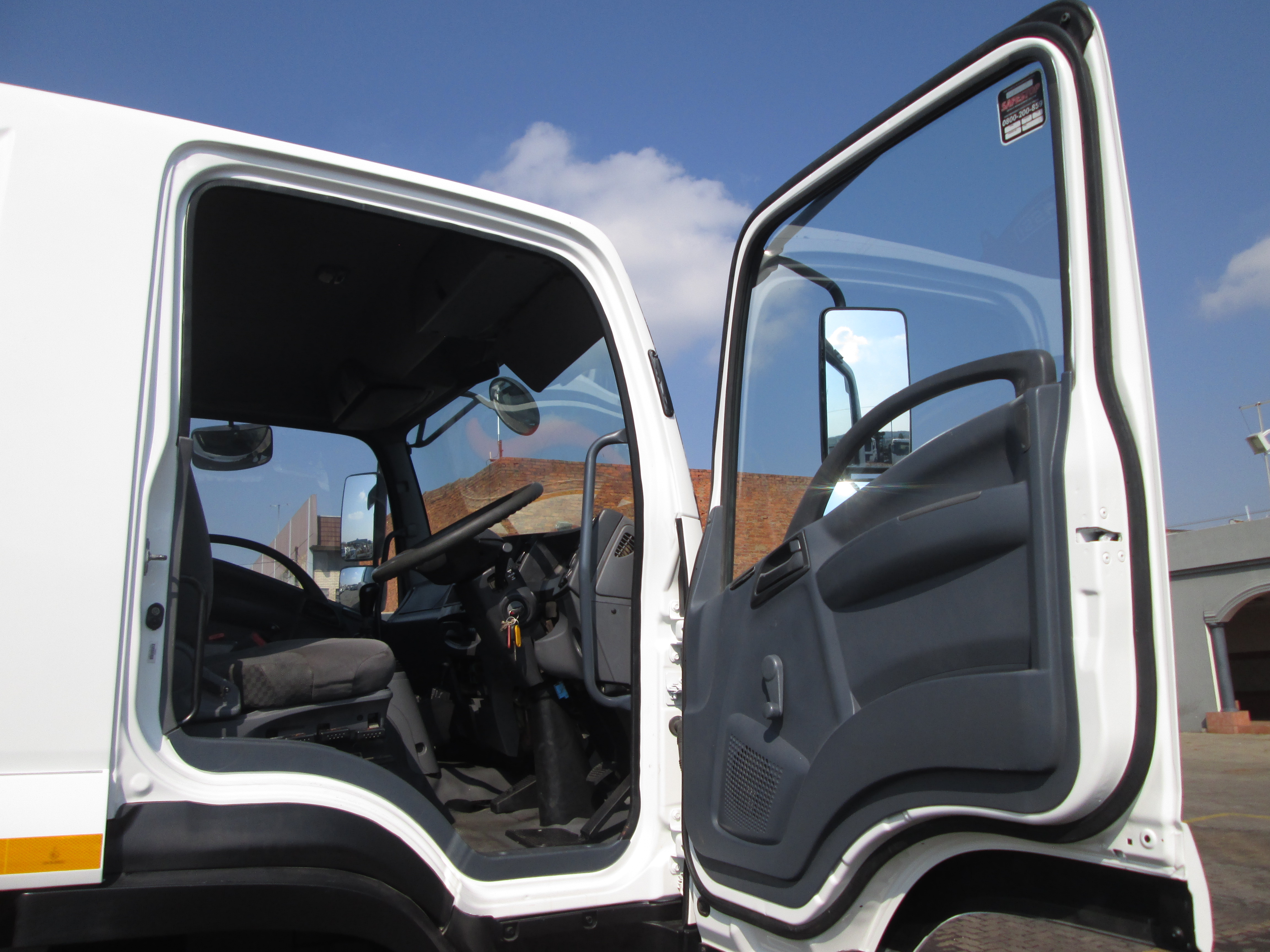 2014 ISUZU FTS750 4X4 5CUBE TIPPER DROPSIDE WITH FASSI F65 CRANE - 188628KM - Image 10