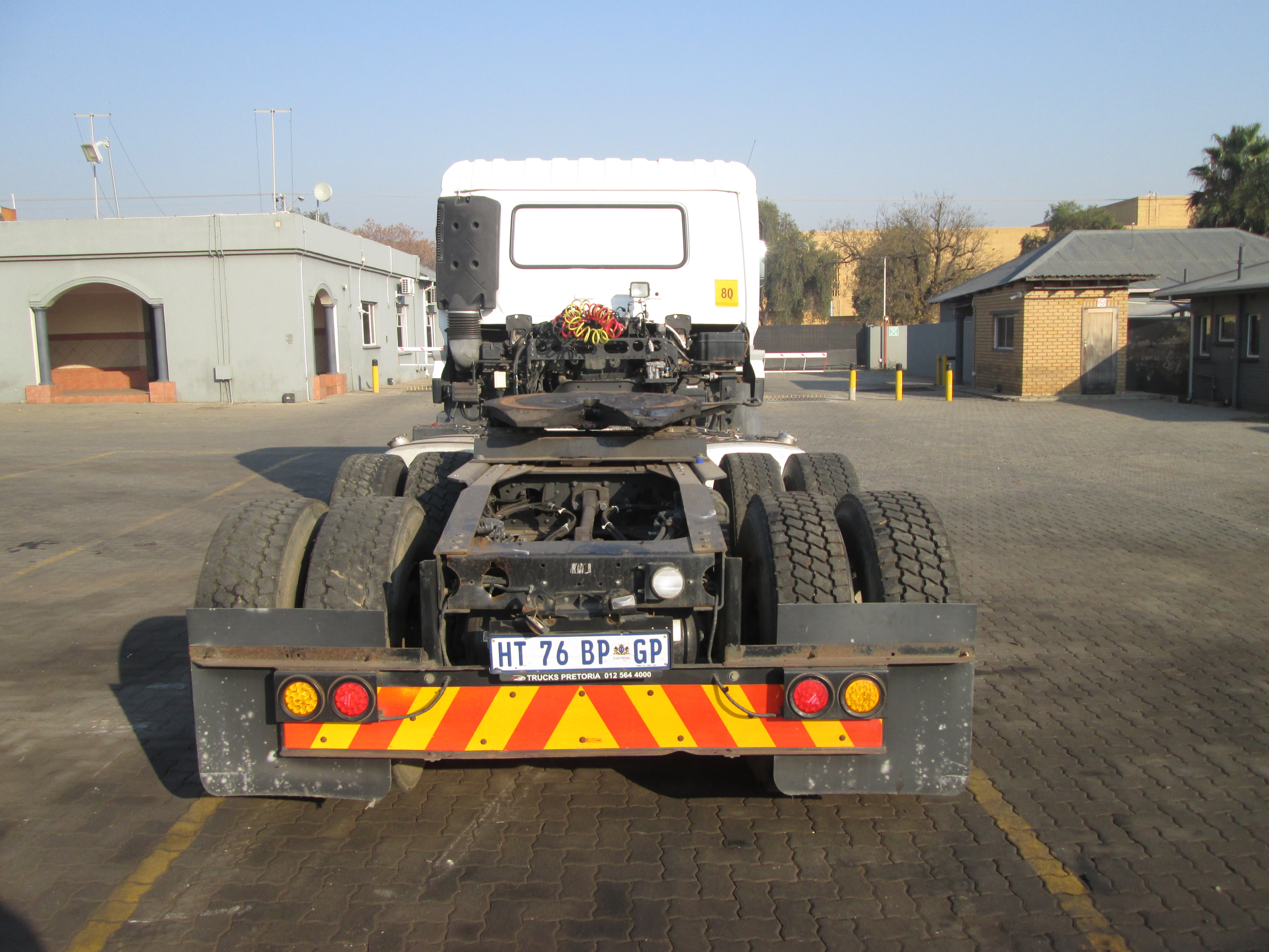 2018 UD QUON GW26-450 TRUCK TRACTOR 253087KM - Image 7