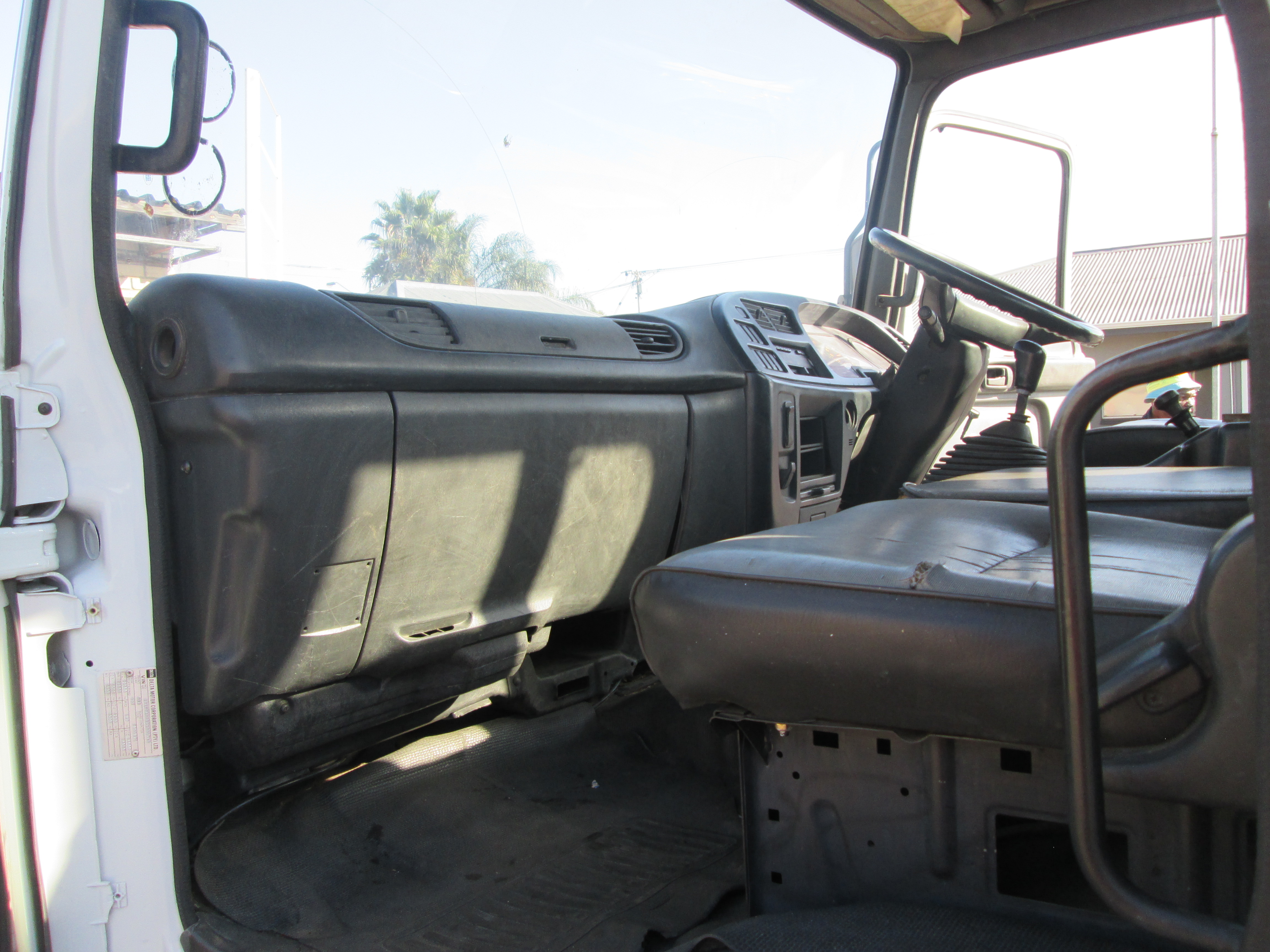 2000 ISUZU FTR800 8TON DROPSIDE BODY TRUCK - 099241KM - Image 16