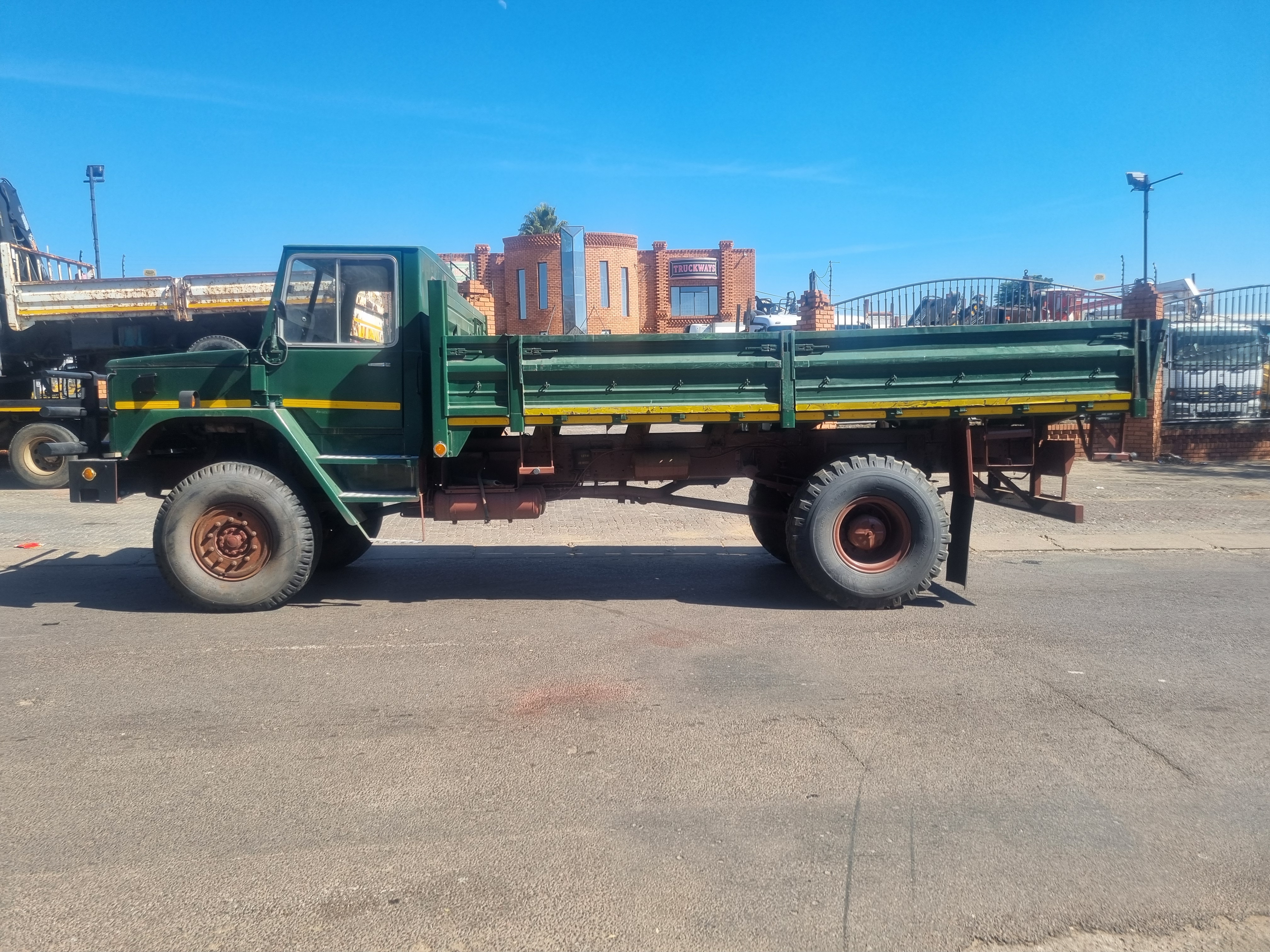 1980 SAMIL 50 4X4  8TON DROPSIDE 034688KM - Image 4