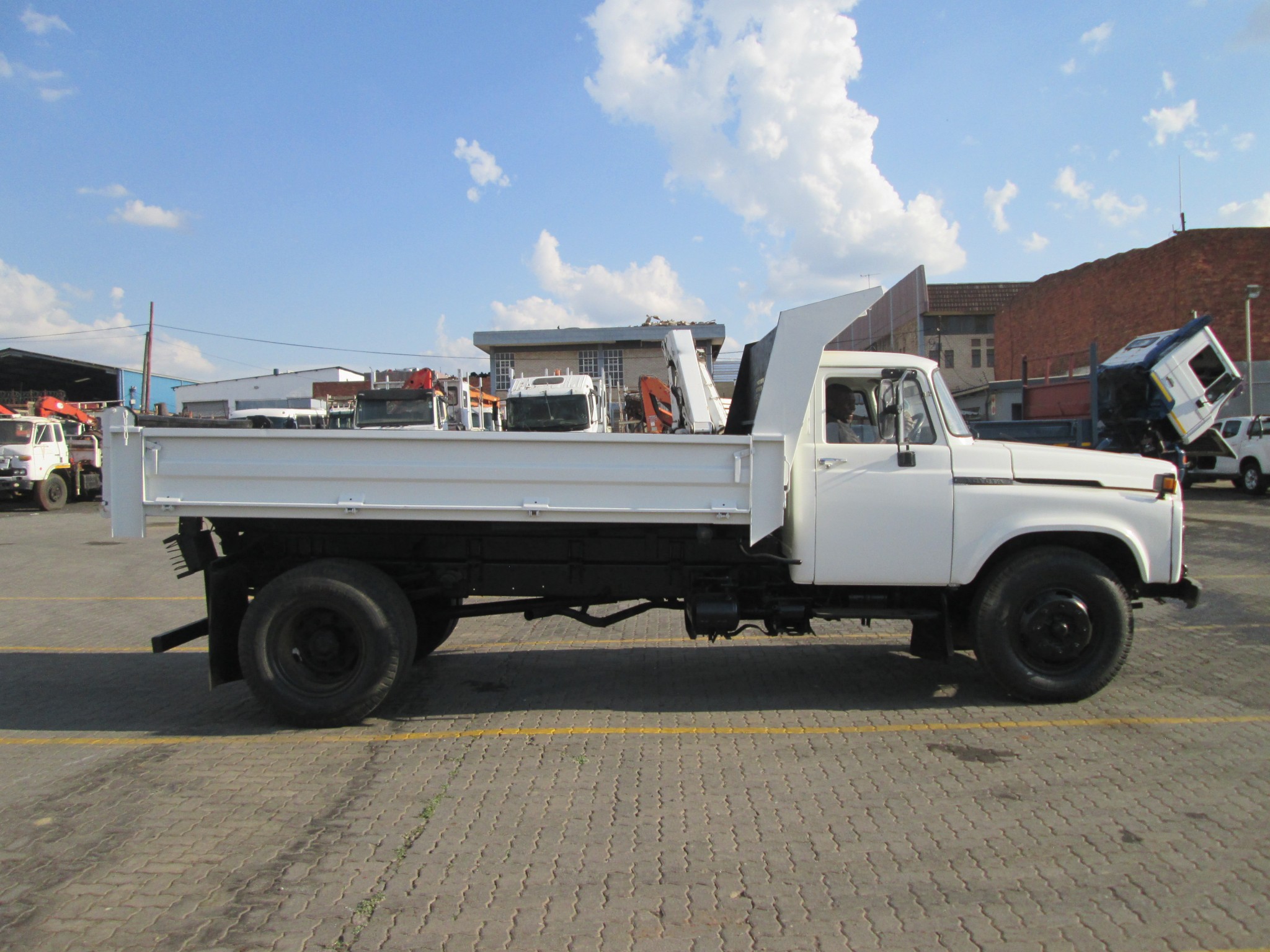 1998 TOYOTA DA116-13 4CUBE TIPPER - Image 8