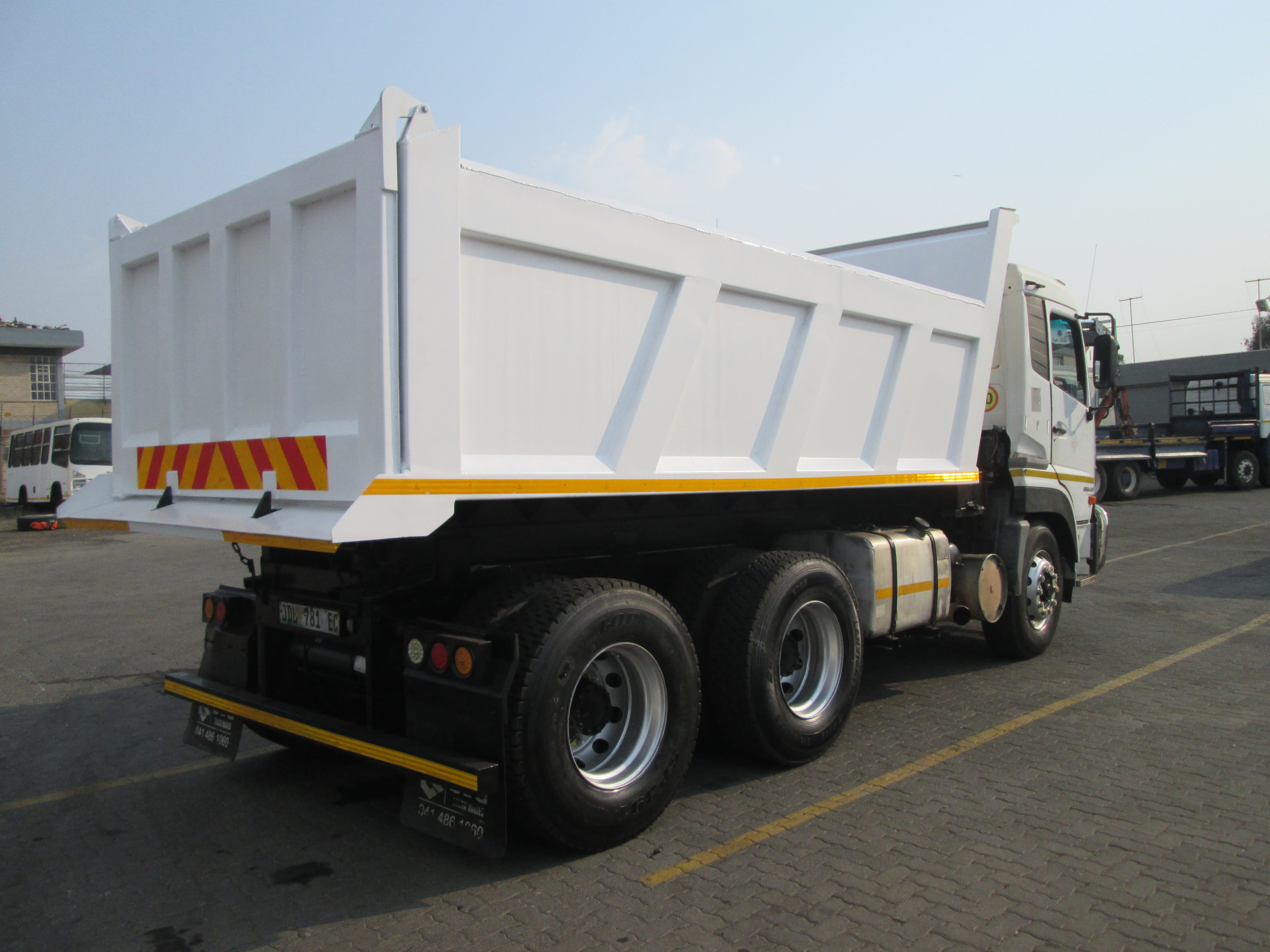 2018 UD QUON GW26-450 10 CUBE TIPPER 406565KM - Image 7