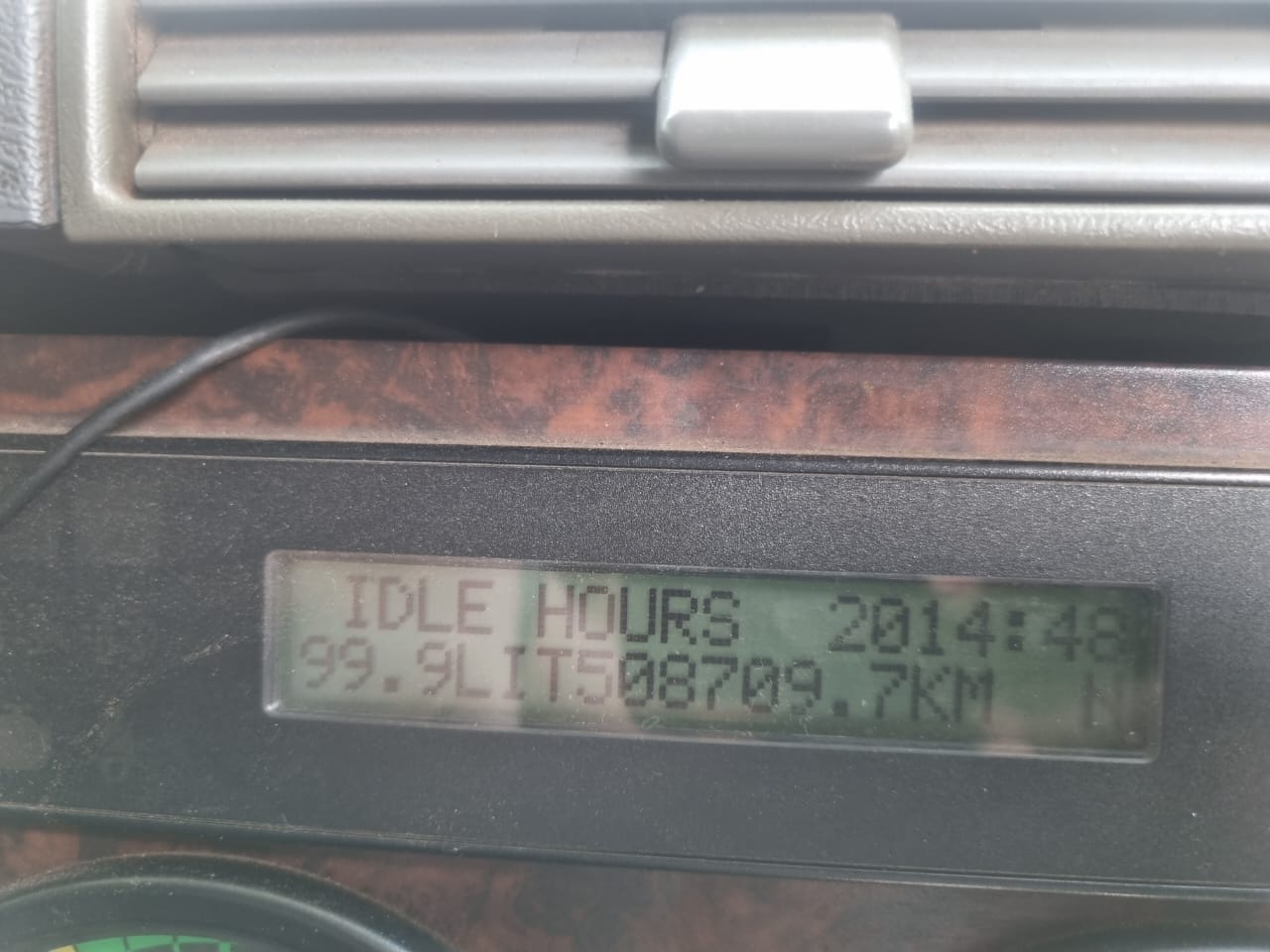 2014 FREIGHTLINER DETROIT 12.7-1650 TRUCK TRACTOR WITH HIAB 152B-2 CRANE - Image 9