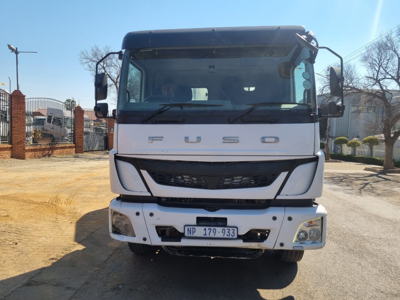 2023 FUSO FJ26-280 6CUBE CONCRETE MIXER - Image 2