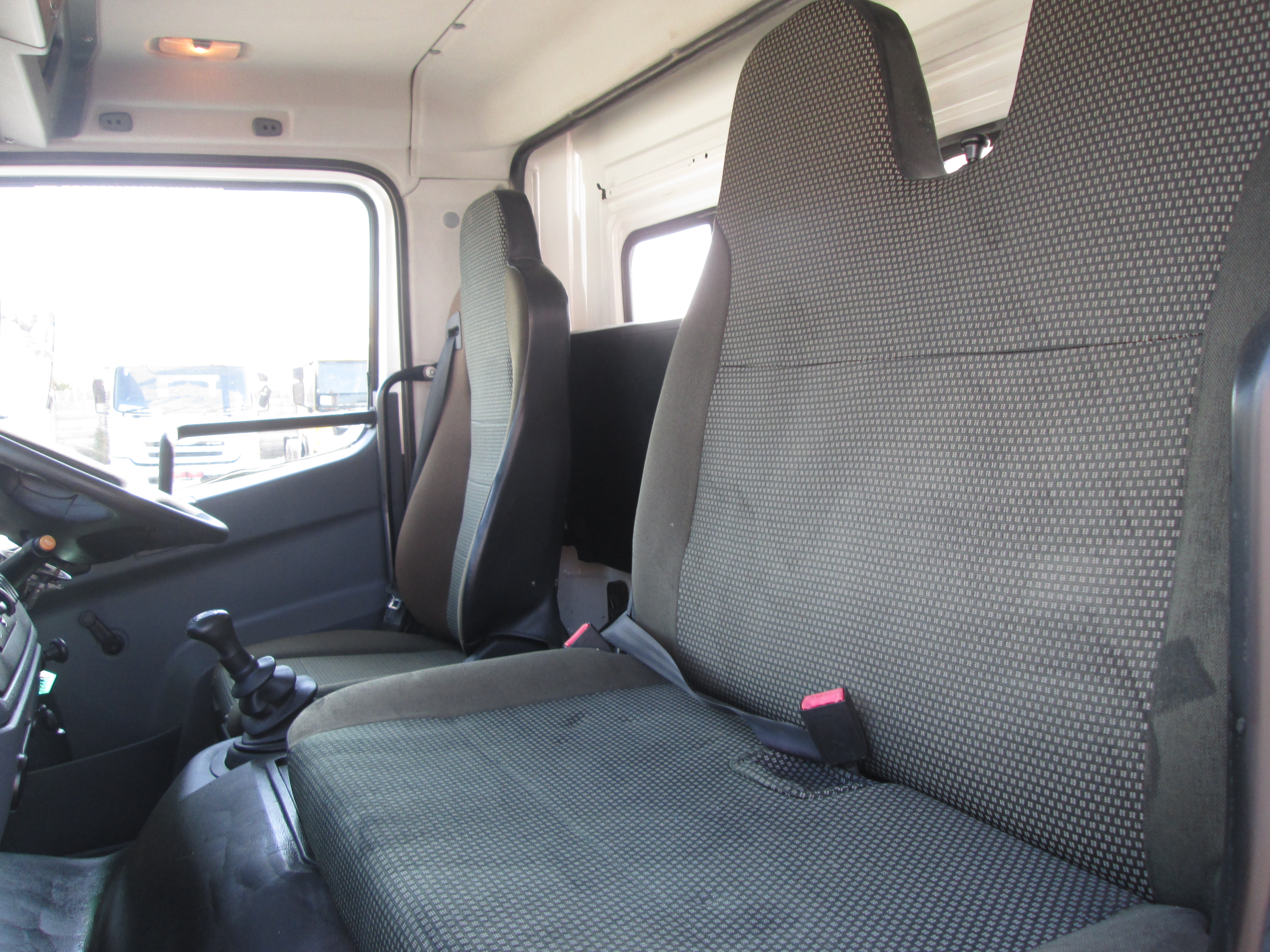 2018 FUSO FJ16-230 13CUBE COMPACTOR - Image 10