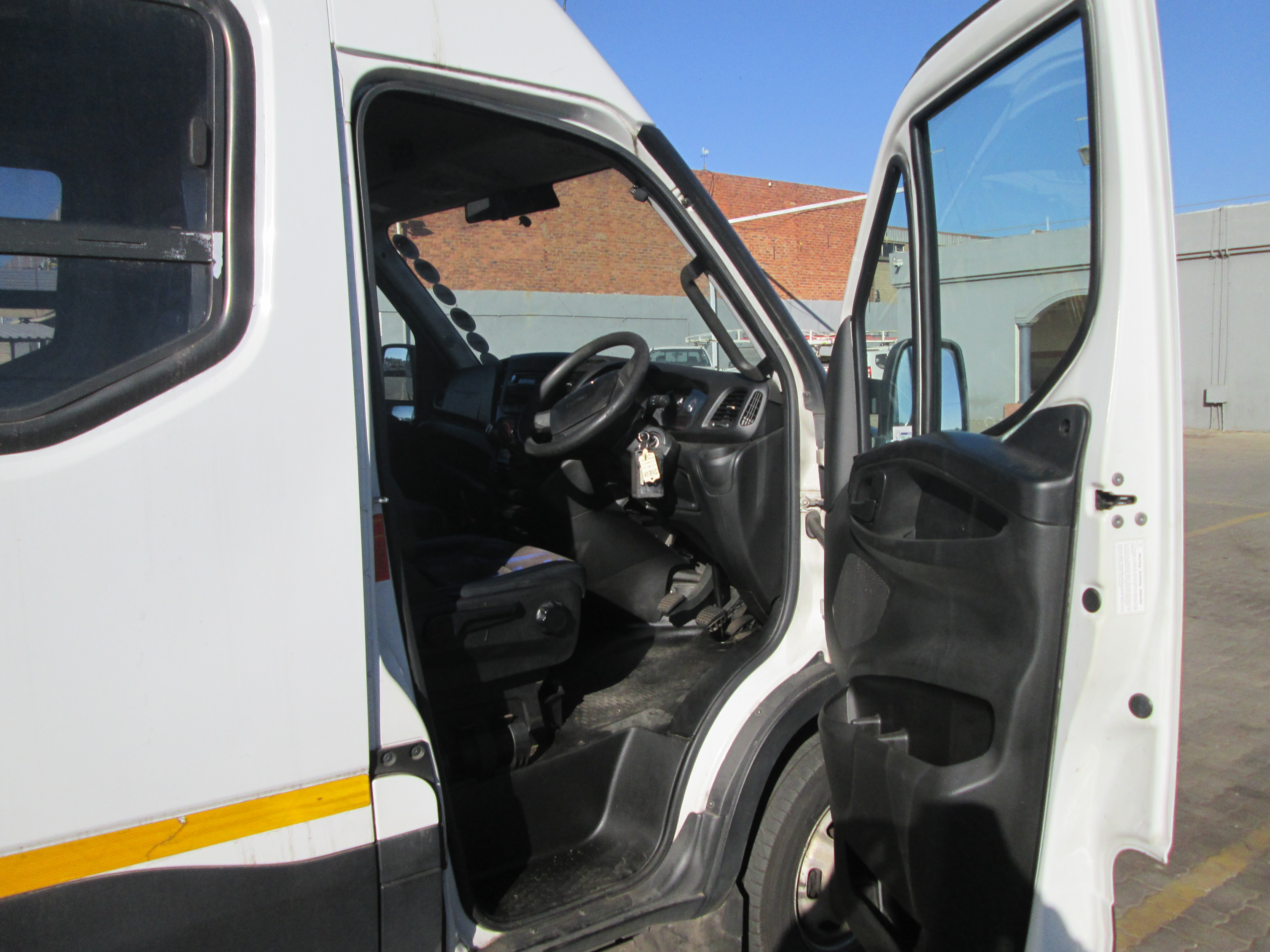 2016 IVECO DAILY 510-150 25 SEATER BUS 190453KM - Image 9