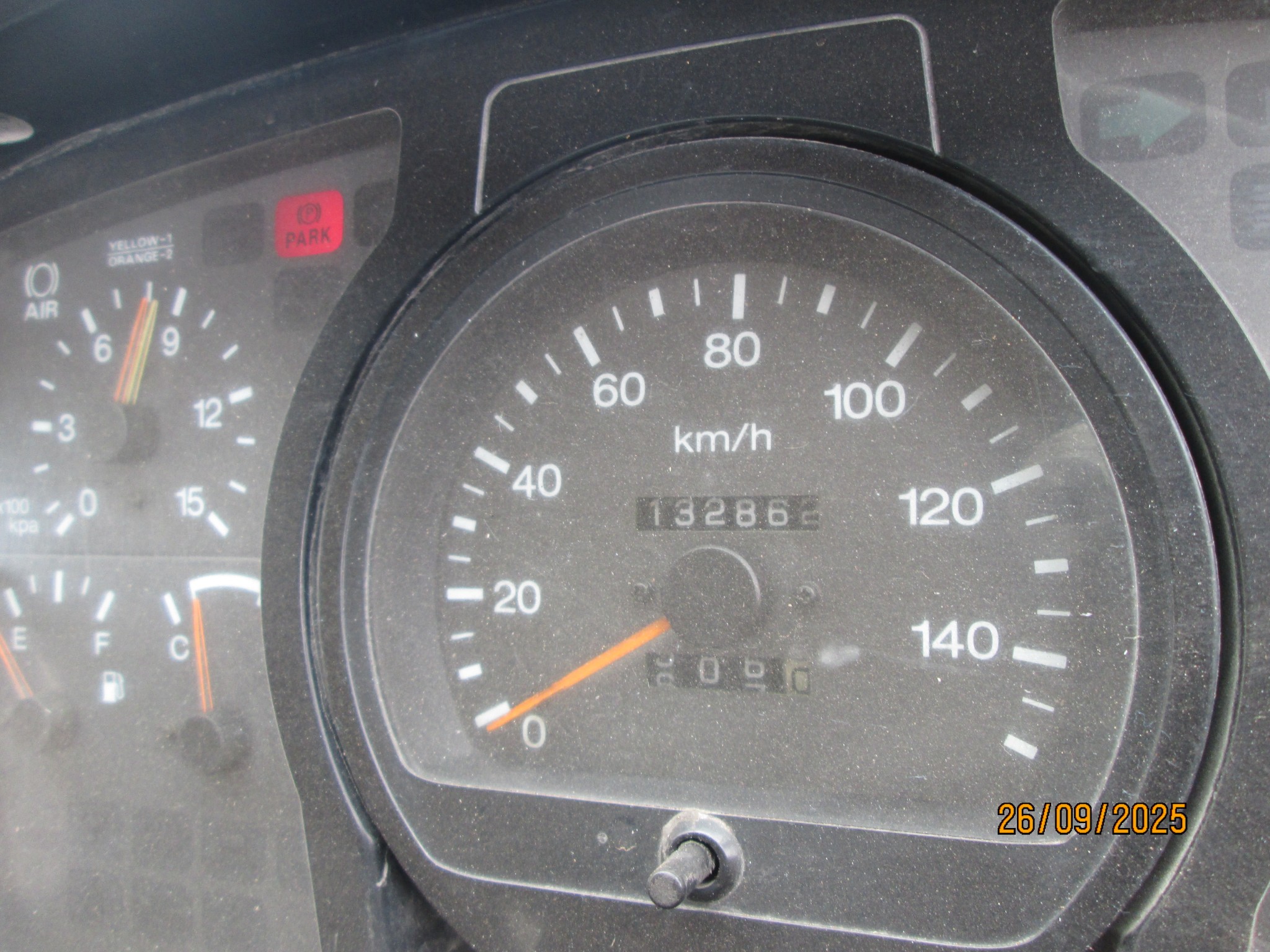 2004 UD85 6CUBE TIPPER - Image 9