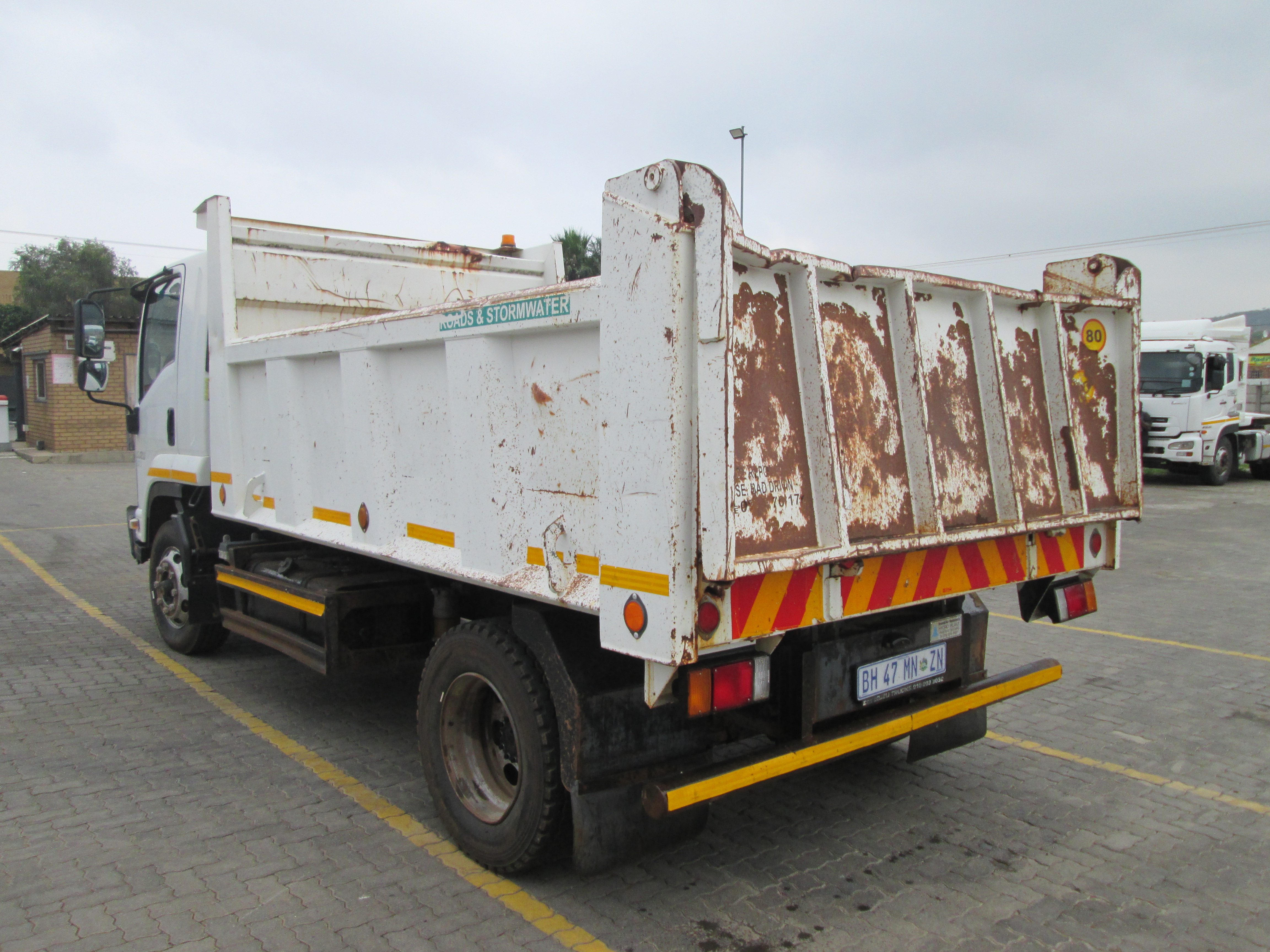 2018 ISUZU FSR800 6CUBE TIPPER - Image 5
