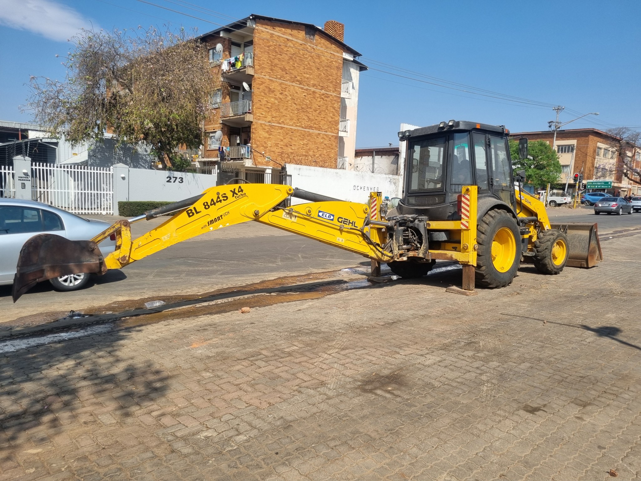 2019 MANITOU BL 844S X4  GEHL TLB - Image 6
