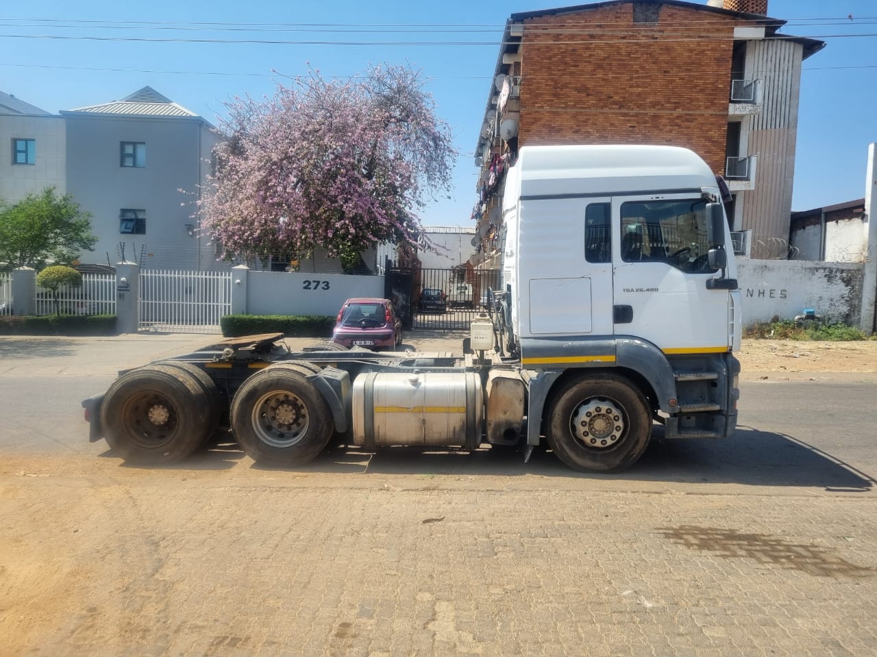 2010 MAN TGA 26.480 TRUCK TRACTOR - Image 3