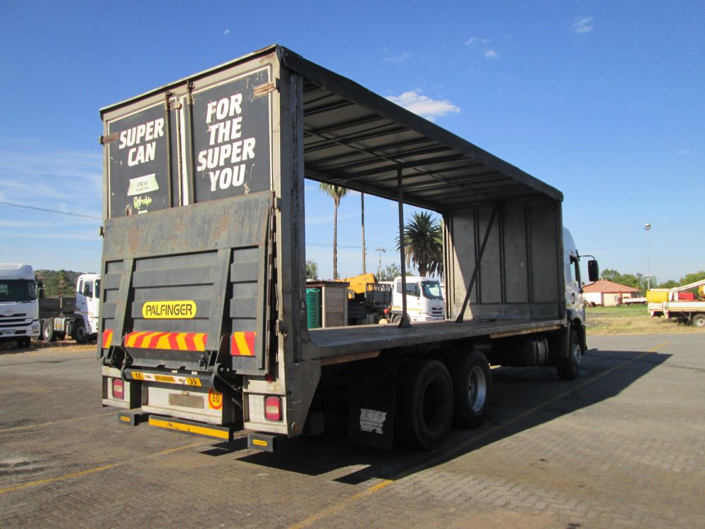 2016 VW CONSTELLATION 24.250 12TON CURTAIN SIDES - 269526KM - Image 7