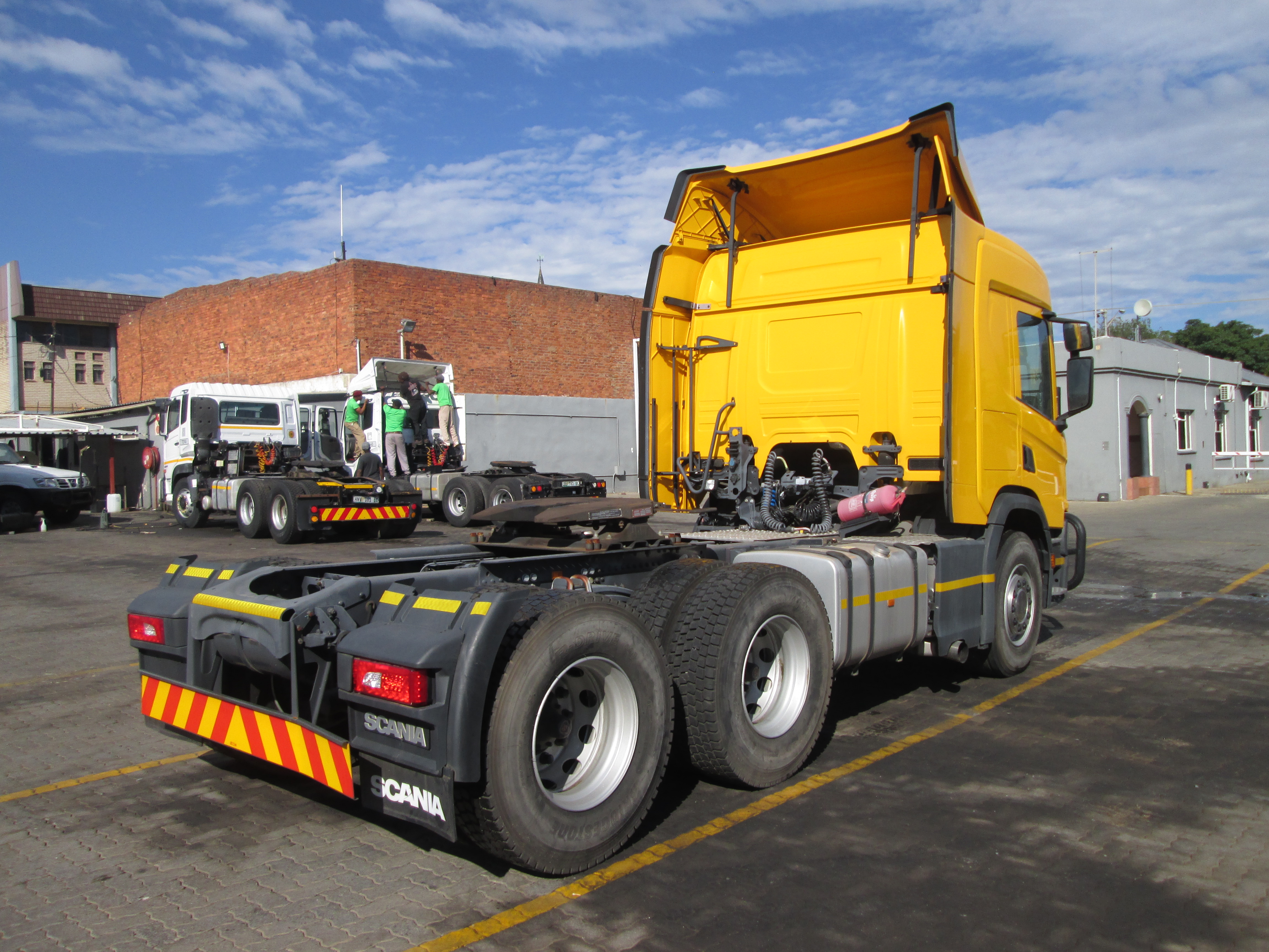 2023 Scania P410 Truck Tractor 72KM - Image 11
