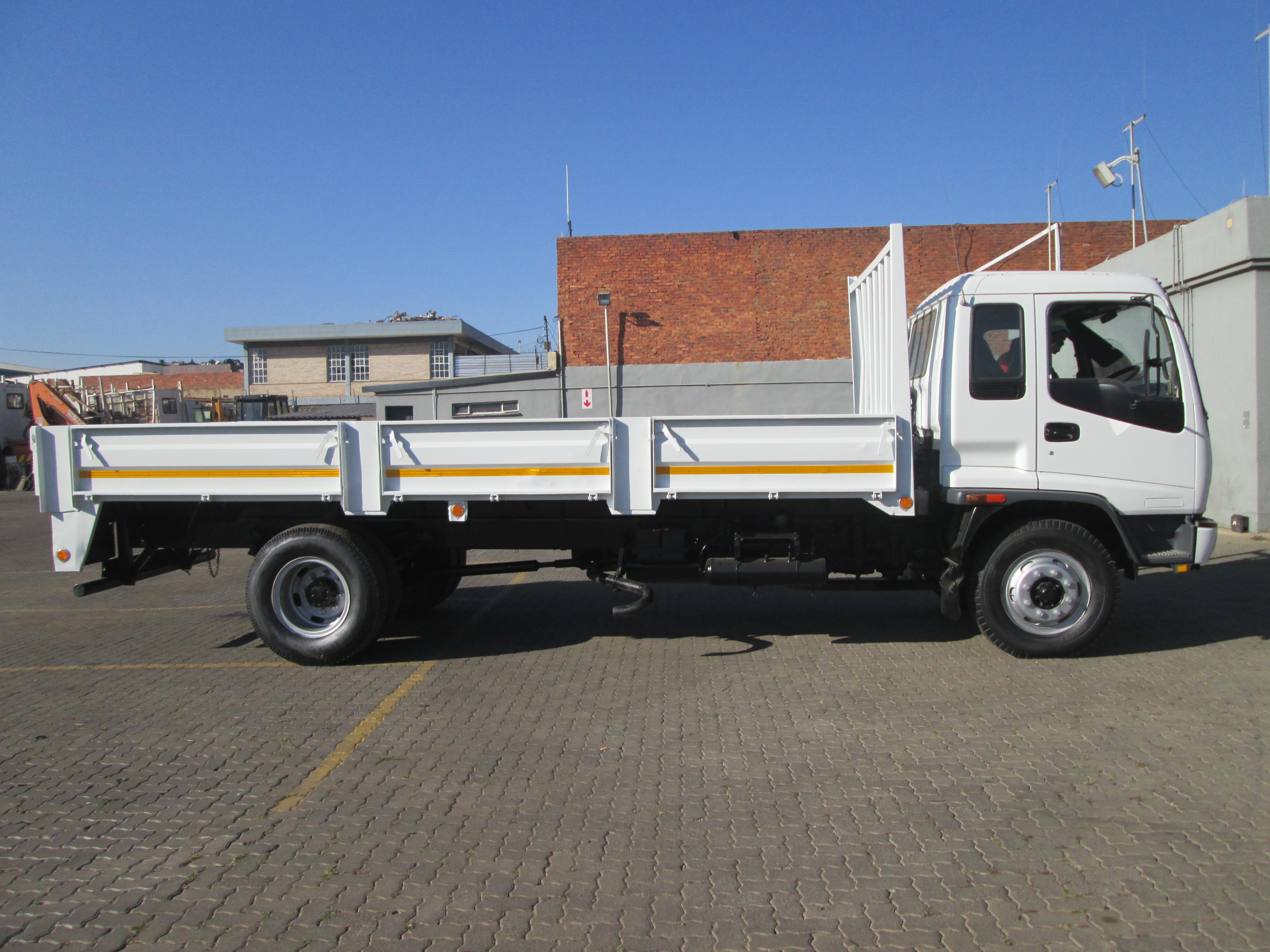 2000 ISUZU FTR800 8TON DROPSIDE BODY TRUCK - 099241KM - Image 9
